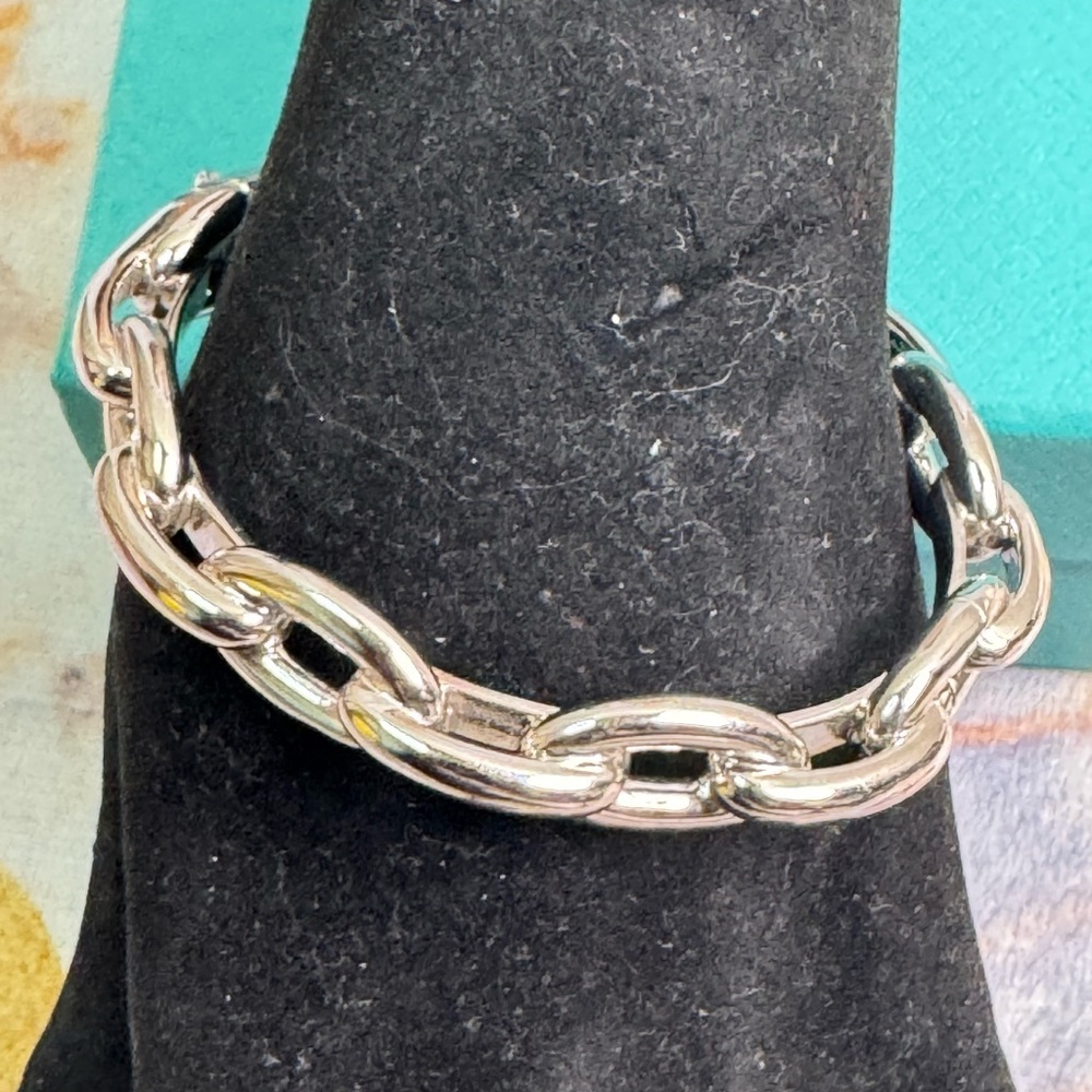Elegant Silver Chain Bracelet